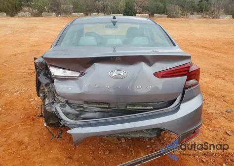 2019 Hyundai Elantra Sel z USA, uszkodzony, nr VIN 5NPD84LFXKH405659